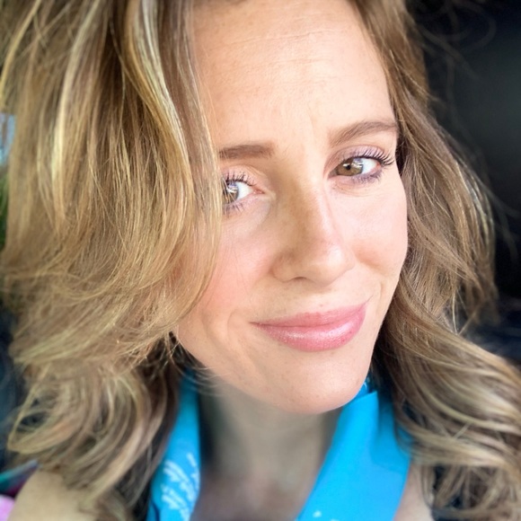 Meet your Posher, Hannah - Picture 1 of 1